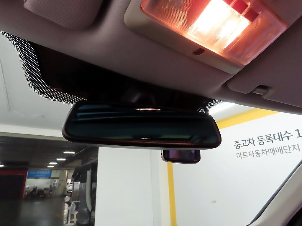 랜드로버 디스커버리 디스커버리4 3.0 SDV6 SE 이미지 16