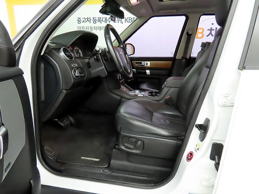 랜드로버 디스커버리 디스커버리4 3.0 SDV6 SE 이미지 5