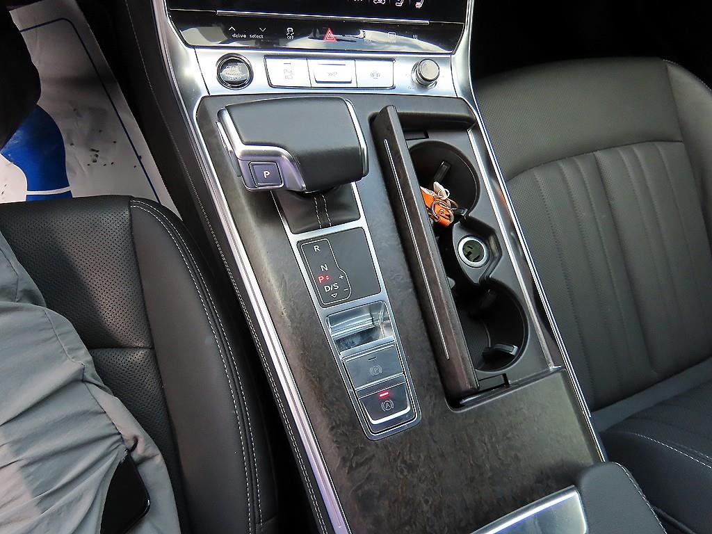 아우디 A6 A6 (C8) 45 TDI 콰트로 프리미엄 이미지 11