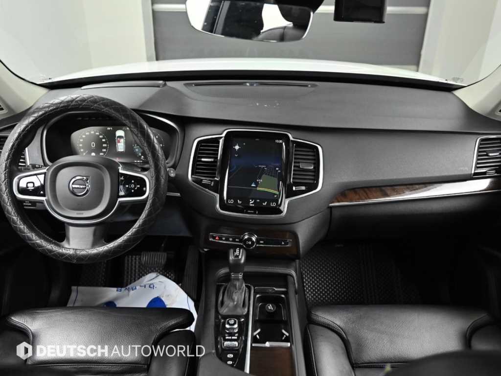 볼보 XC90 XC90 2세대 2.0 D5 AWD 모멘텀 이미지 7