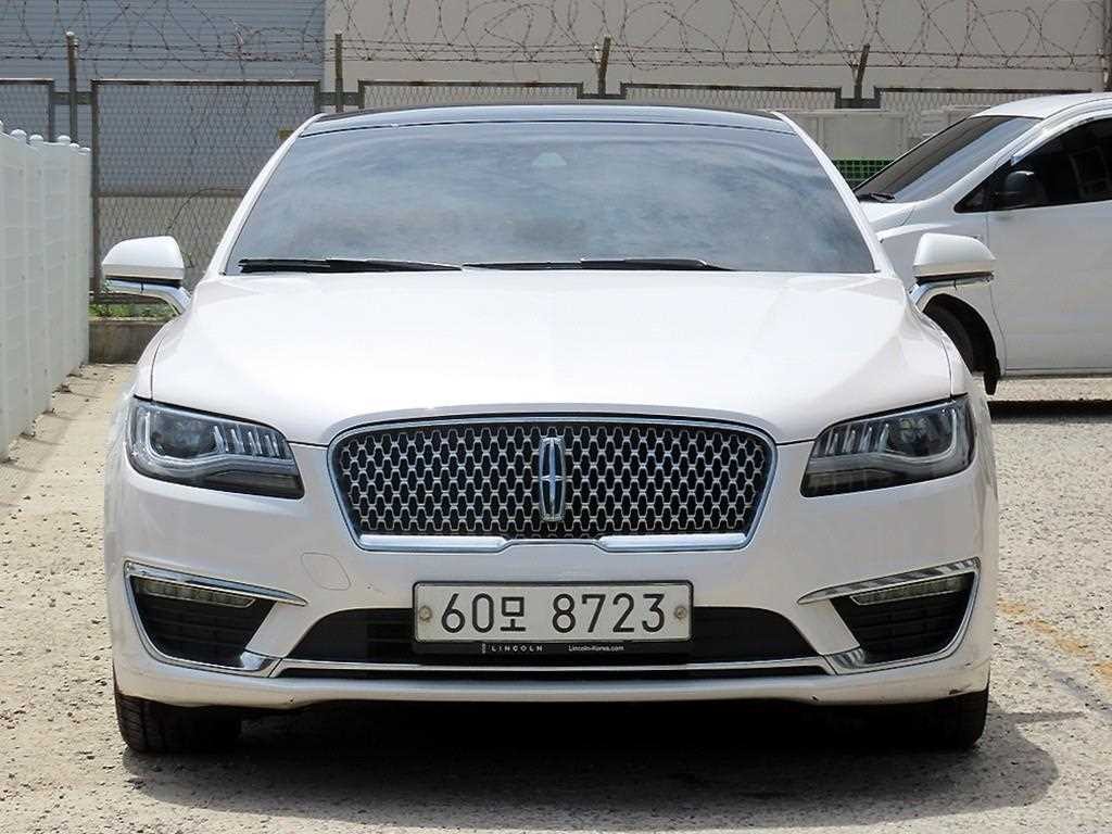 링컨 MKZ 뉴 MKZ 하이브리드 이미지 1