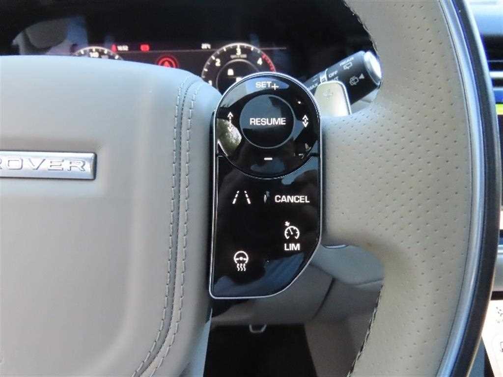 랜드로버 레인지로버 벨라 3.0 D300 R-다이나믹 HSE 이미지 11