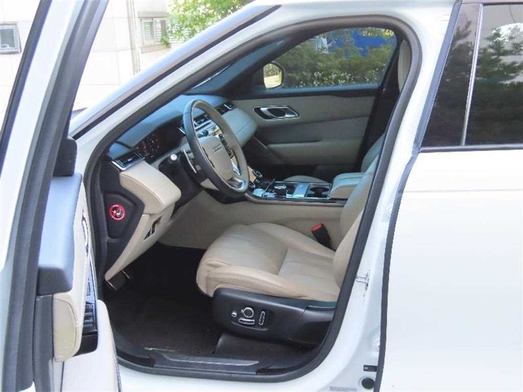 랜드로버 레인지로버 벨라 3.0 D300 R-다이나믹 HSE 이미지 13