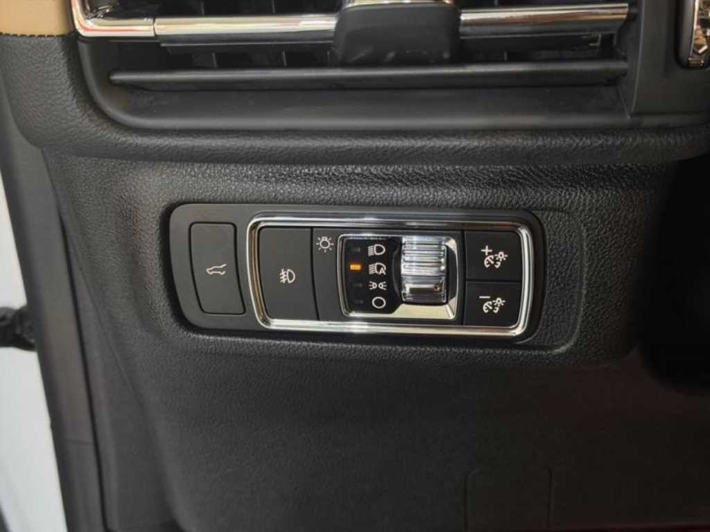 링컨 코세어 2.0 리저브 AWD 이미지 13