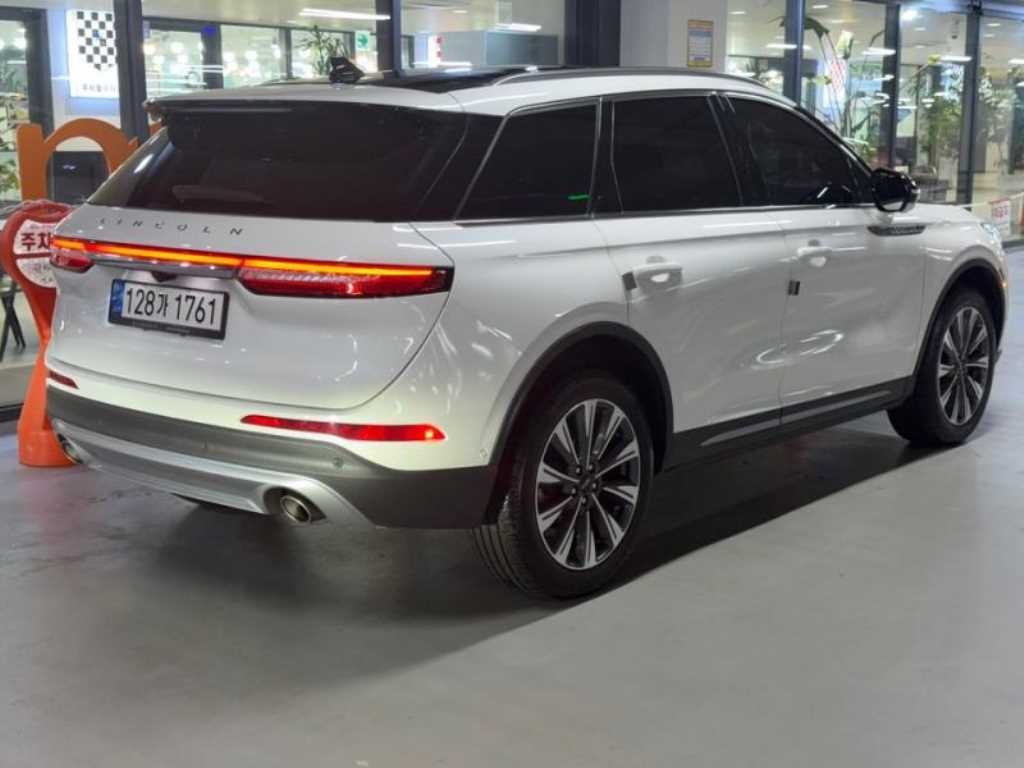 링컨 코세어 2.0 리저브 AWD 이미지 5