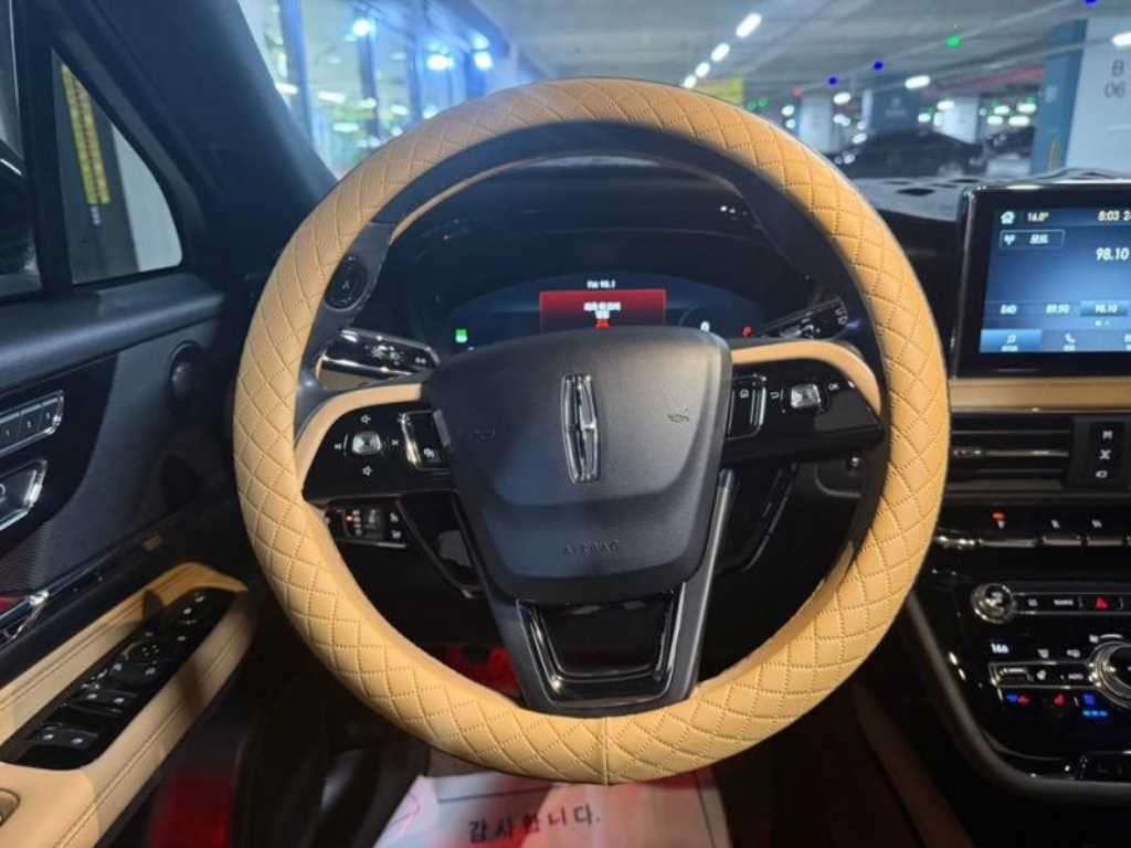 링컨 코세어 2.0 리저브 AWD 이미지 8