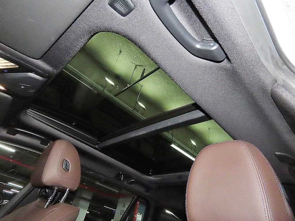 BMW 3시리즈 3시리즈 (G20) 320i 투어링 M 스포츠 이미지 15