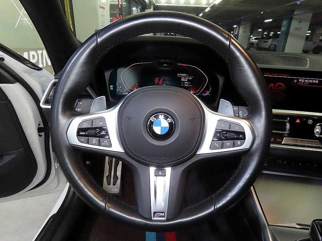 BMW 3시리즈 3시리즈 (G20) 320i 투어링 M 스포츠 이미지 8