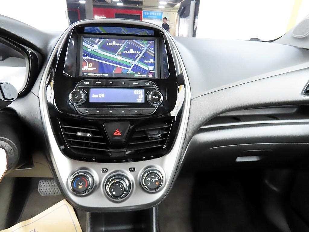 쉐보레 스파크 더 넥스트 스파크 LT C-TECH 이미지 14