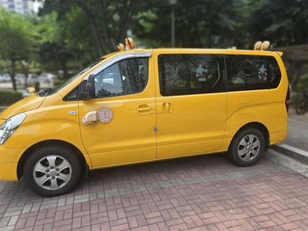 현대 스타렉스 그랜드 스타렉스 15인승 어린이 버스 4WD CVX 모던 이미지 2