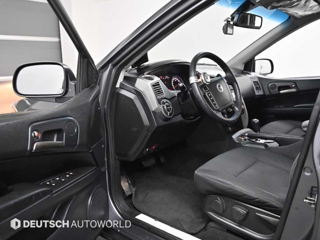 KG모빌리티(쌍용) 코란도 코란도스포츠 디젤 2WD CX5 클럽 이미지 11