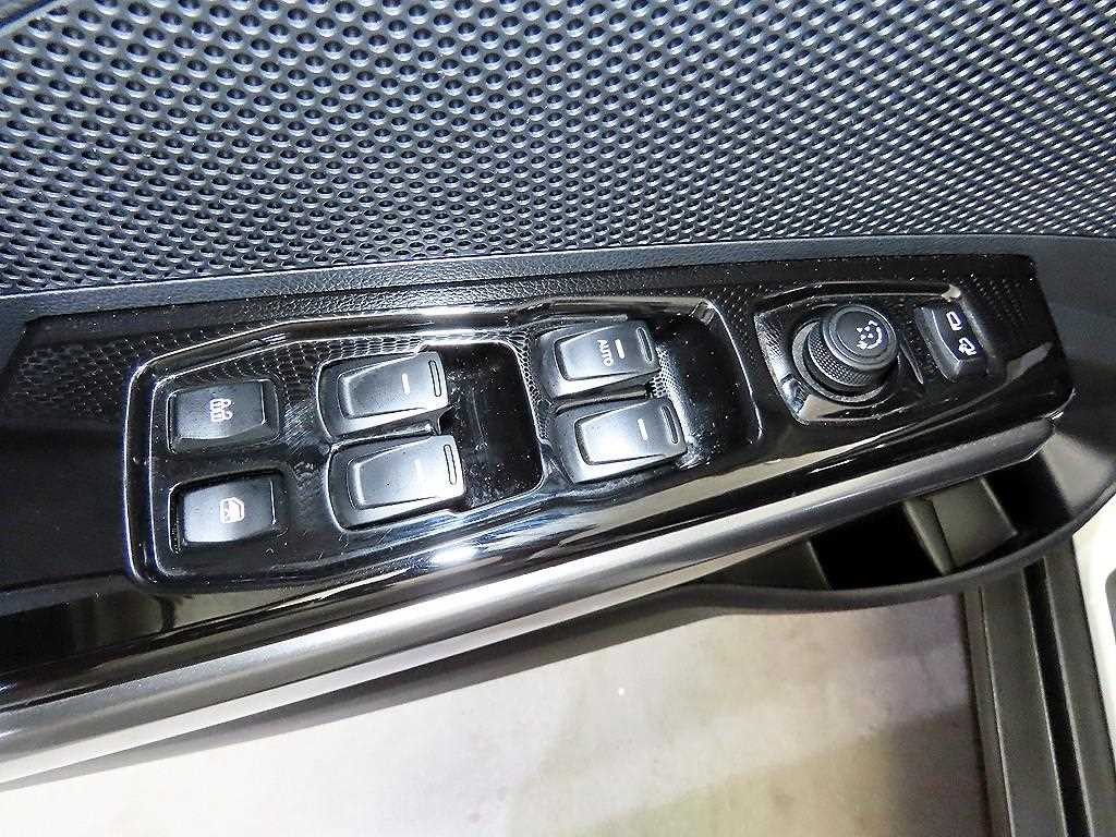 KG모빌리티(쌍용) 티볼리 더 뉴 티볼리 2WD 가솔린 1.6 V1 이미지 13