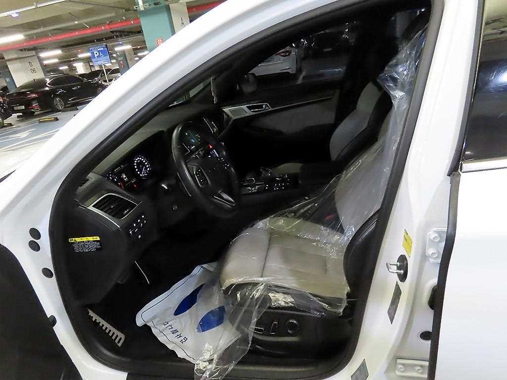 제네시스 G80 3.3 T AWD 스포츠 이미지 6