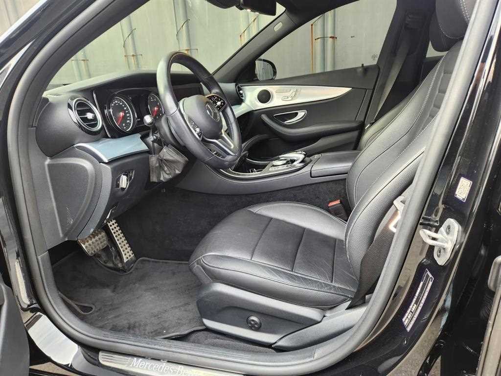 벤츠 E 클래스 E-클래스 W213 E250 아방가르드 이미지 3