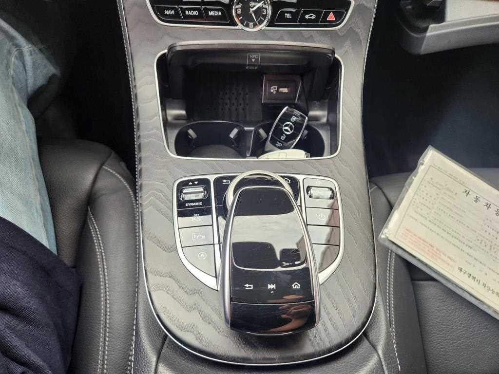 벤츠 E 클래스 E-클래스 W213 E250 아방가르드 이미지 9
