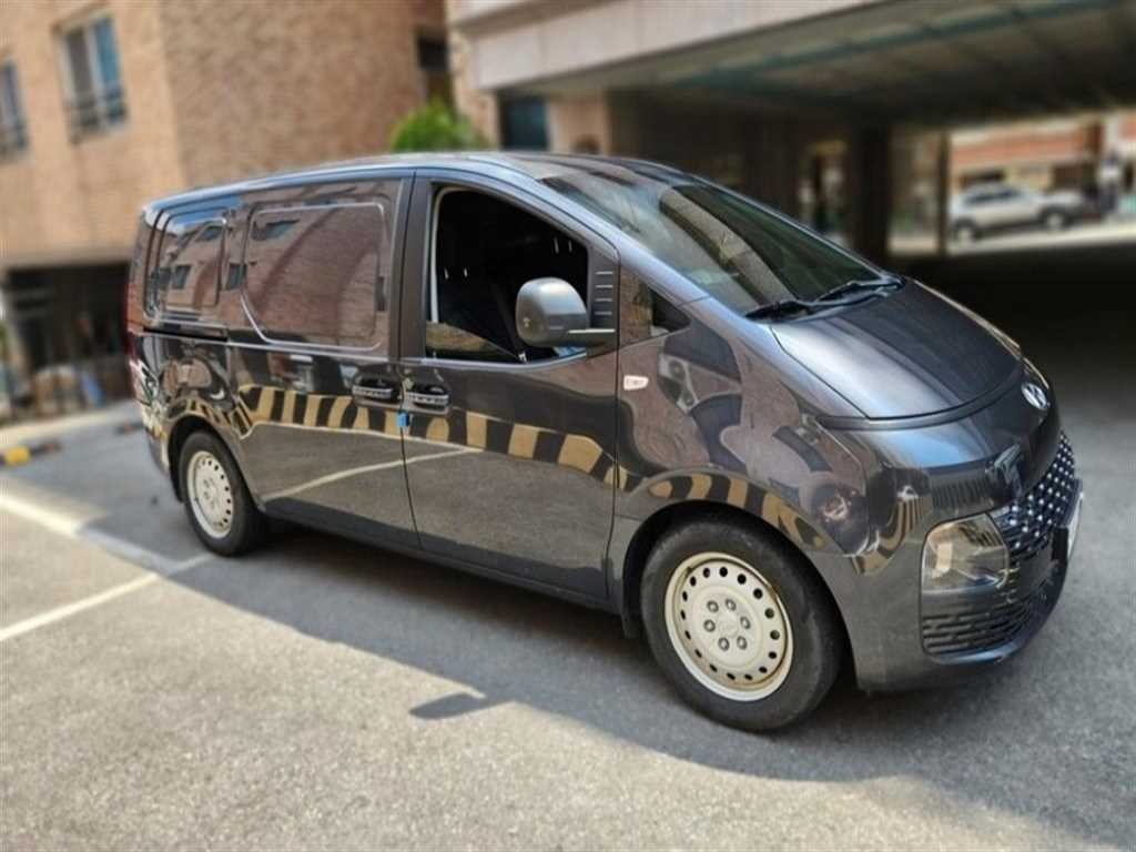 현대 스타리아 2WD 디젤 카고 스마트 3인승 이미지 2