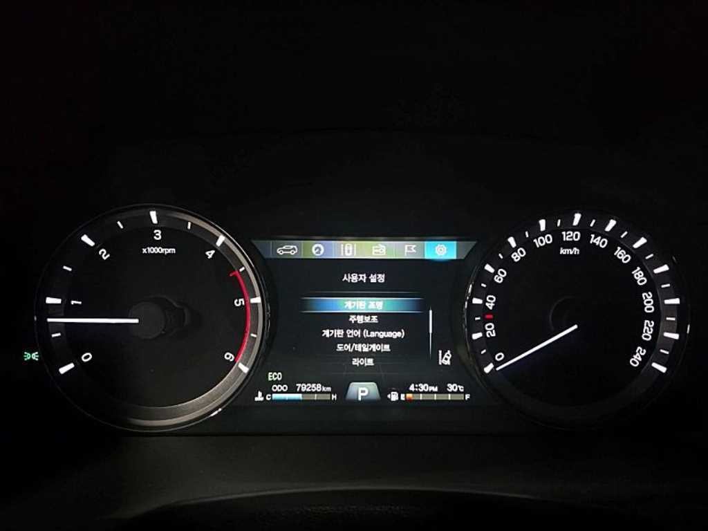 KG모빌리티(쌍용) 렉스턴 렉스턴 스포츠 4WD 디젤 2.2 노블레스 이미지 13