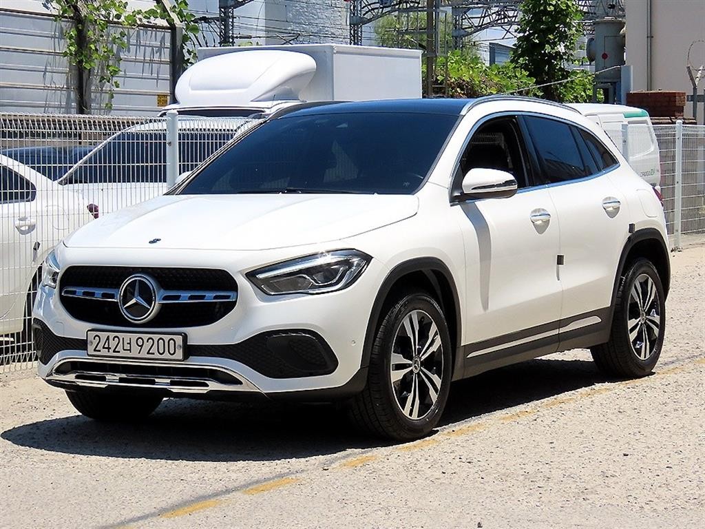 벤츠 GLA 클래스 GLA클래스 H247 GLA220 이미지 2