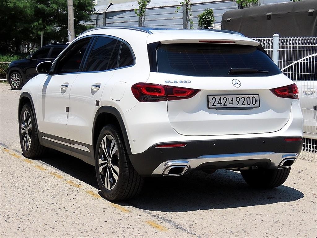 벤츠 GLA 클래스 GLA클래스 H247 GLA220 이미지 3