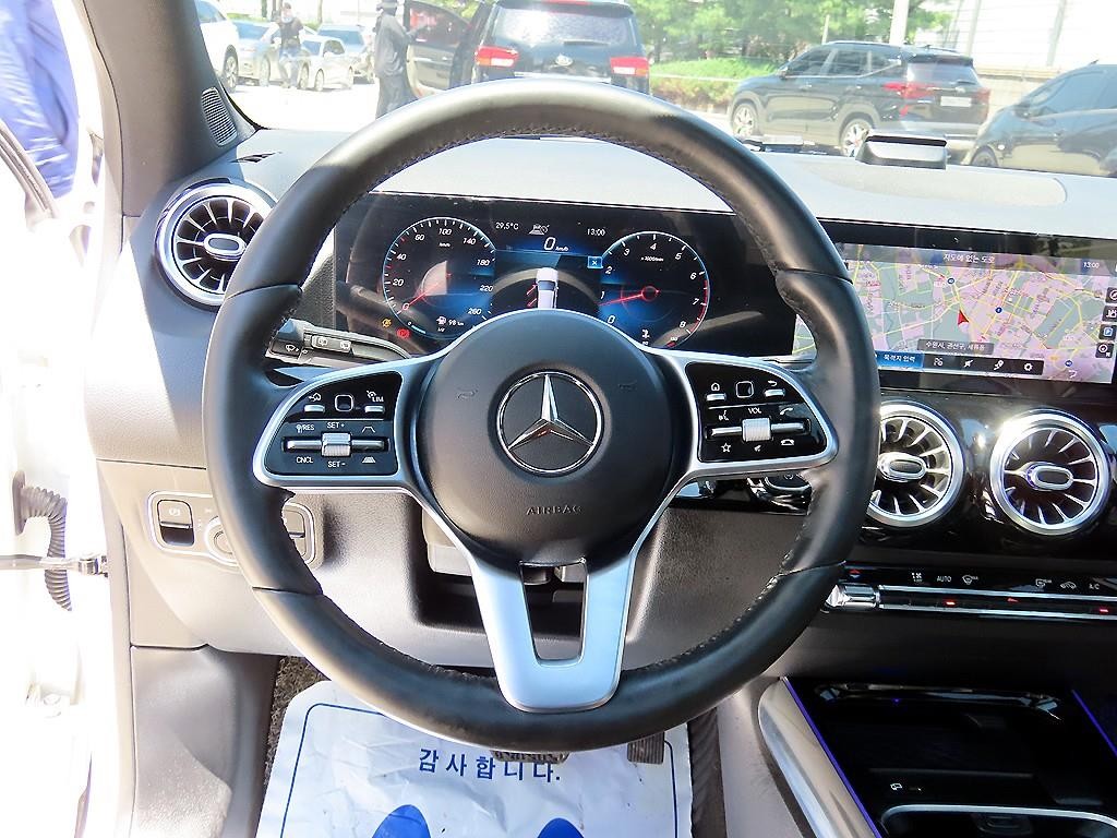 벤츠 GLA 클래스 GLA클래스 H247 GLA220 이미지 8