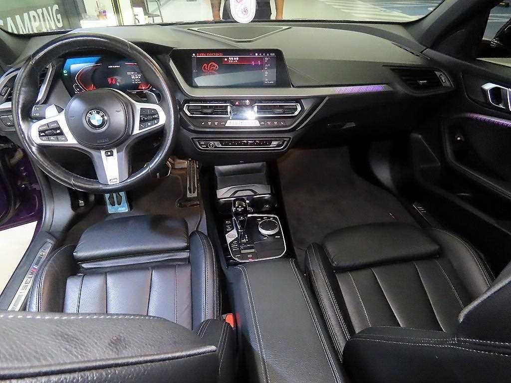 BMW 1시리즈 1시리즈 (F40) M135i xDrive 이미지 10
