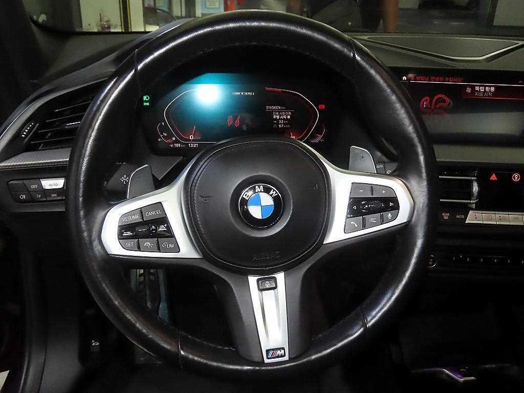 BMW 1시리즈 1시리즈 (F40) M135i xDrive 이미지 8