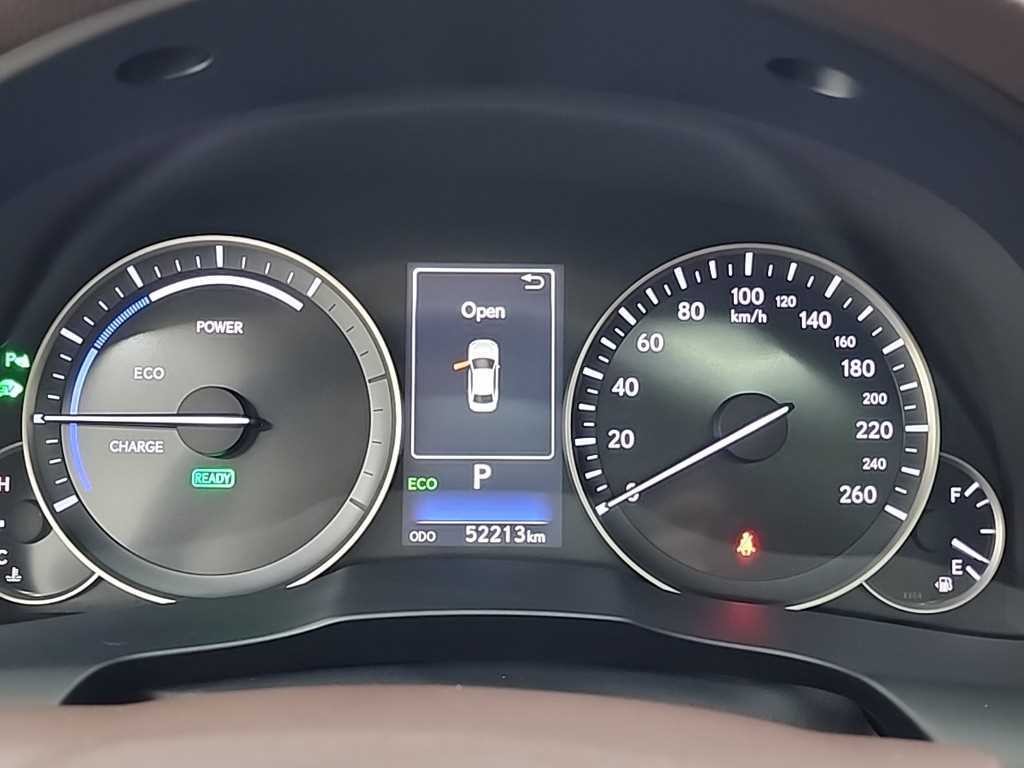 렉서스 ES 뉴ES300h 슈프림+ 이미지 6