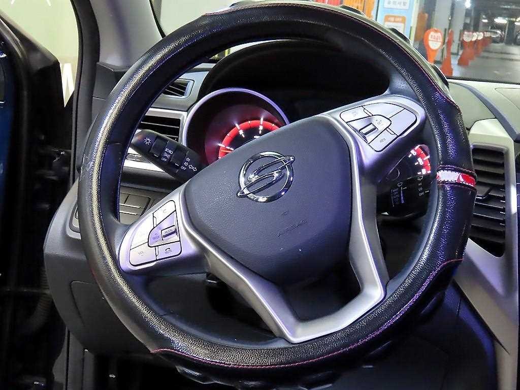 KG모빌리티(쌍용) 티볼리 디젤 2WD 1.6 VX 이미지 8