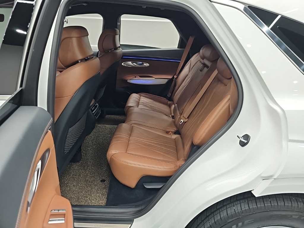 제네시스 GV70 2.5T 가솔린 AWD 기본형 이미지 12