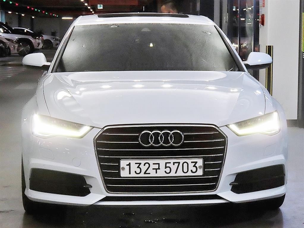 아우디 A6 뉴A6 40 TFSI 이미지 2