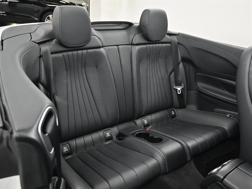 벤츠 E 클래스 E-클래스 W213 E220d 카브리올레 이미지 12