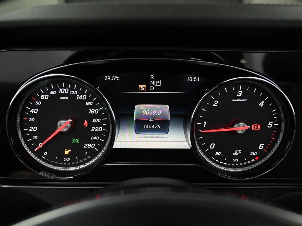 벤츠 E 클래스 E-클래스 W213 E220d 카브리올레 이미지 8
