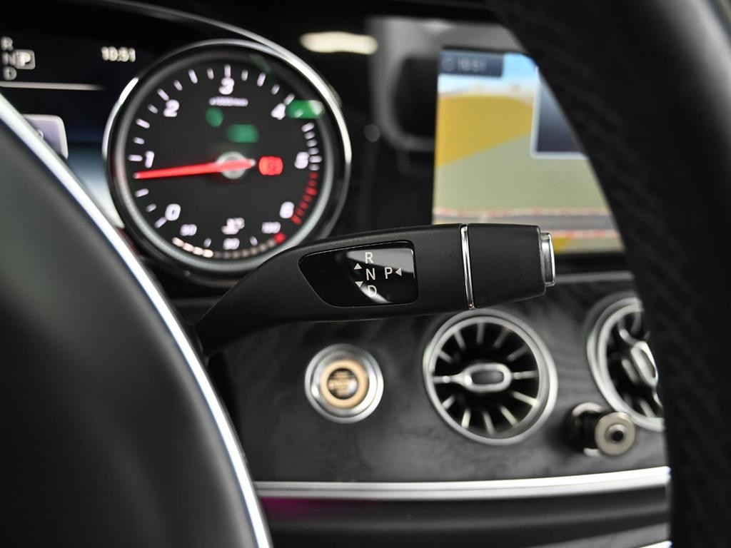 벤츠 E 클래스 E-클래스 W213 E220d 카브리올레 이미지 9