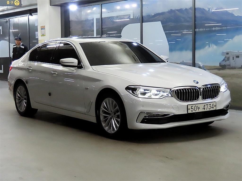 BMW 5시리즈 5시리즈 (G30) 530i xDrive 럭셔리 플러스 이미지 1