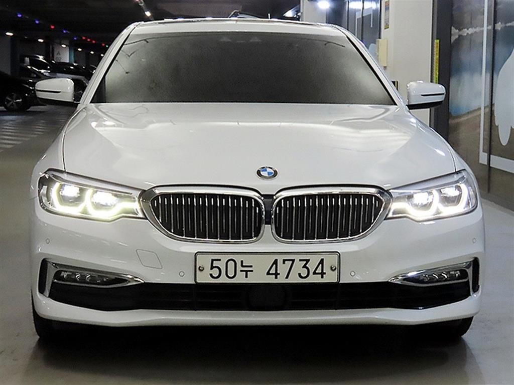 BMW 5시리즈 5시리즈 (G30) 530i xDrive 럭셔리 플러스 이미지 2