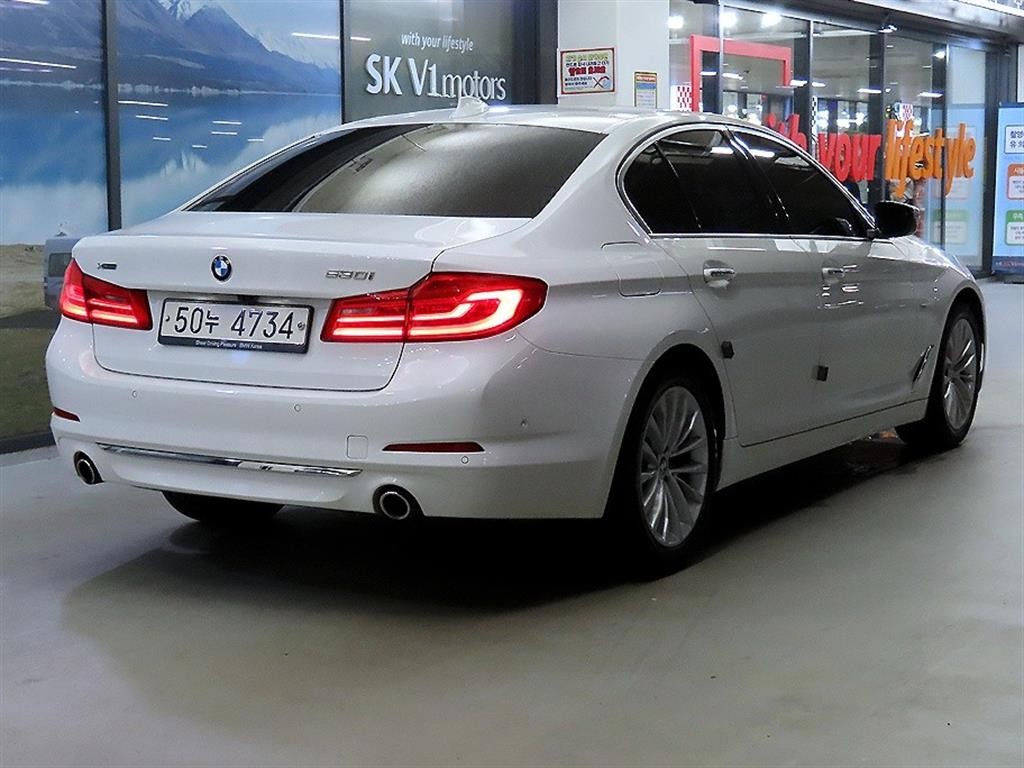BMW 5시리즈 5시리즈 (G30) 530i xDrive 럭셔리 플러스 이미지 4