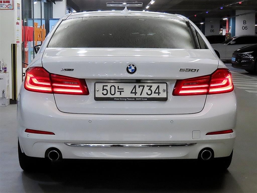 BMW 5시리즈 5시리즈 (G30) 530i xDrive 럭셔리 플러스 이미지 5