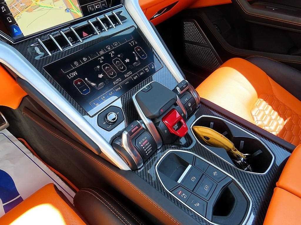 람보르기니 우루스 4.0 V8 이미지 11