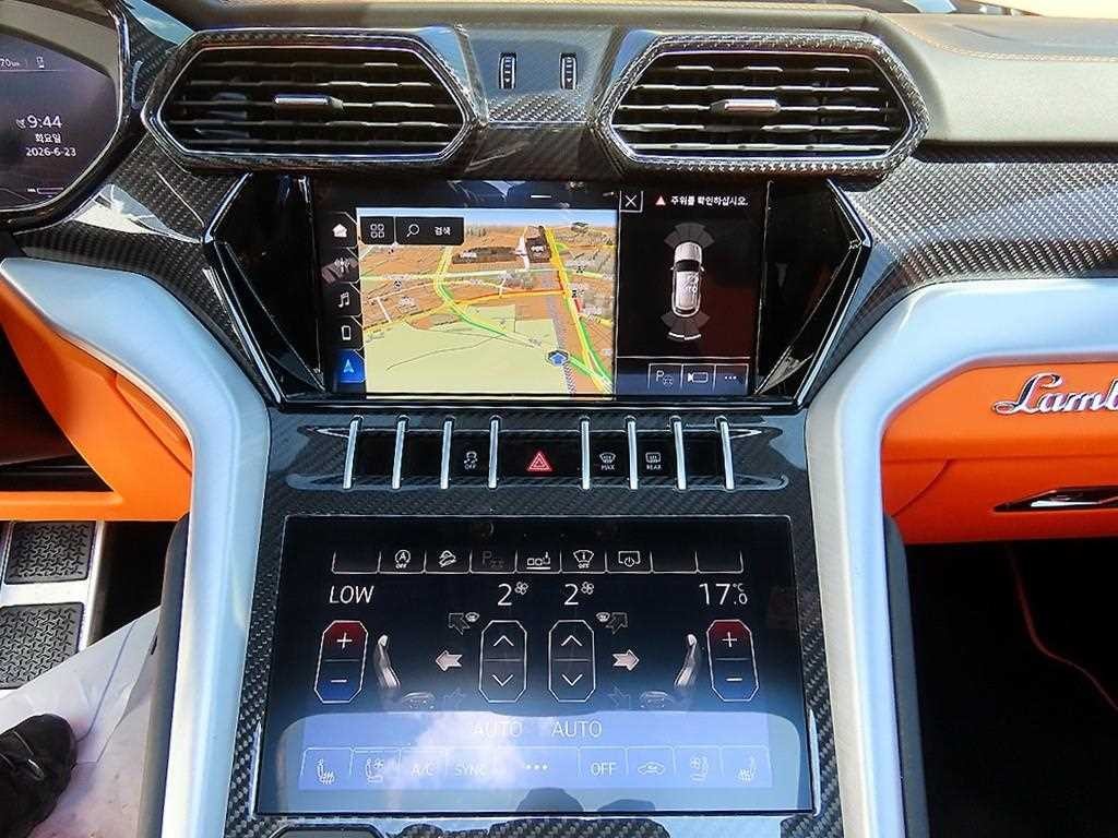 람보르기니 우루스 4.0 V8 이미지 12