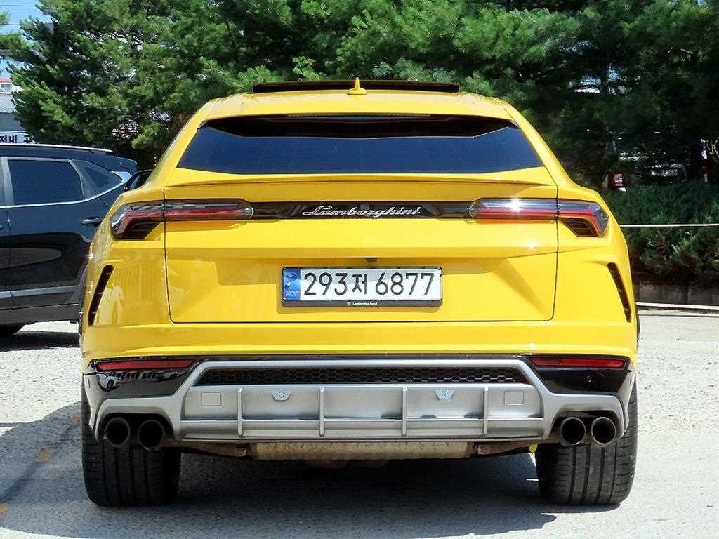 람보르기니 우루스 4.0 V8 이미지 4