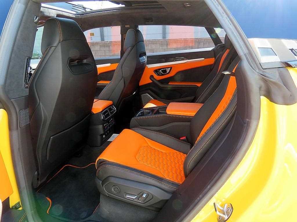 람보르기니 우루스 4.0 V8 이미지 6