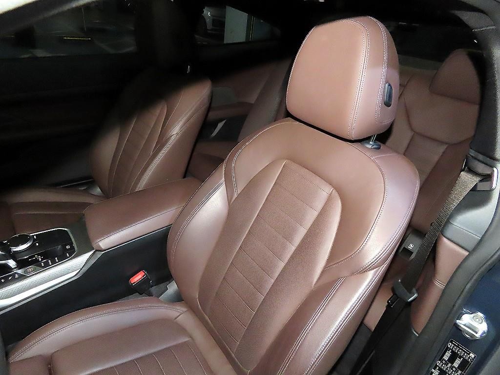 BMW 4시리즈 4시리즈 (G22) 420d 쿠페 M 스포츠 이미지 7