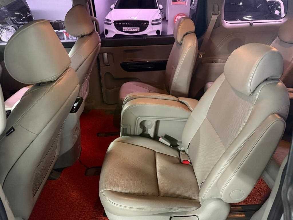 기아 카니발 올 뉴 카니발 디젤 11인승 프레스티지 이미지 15