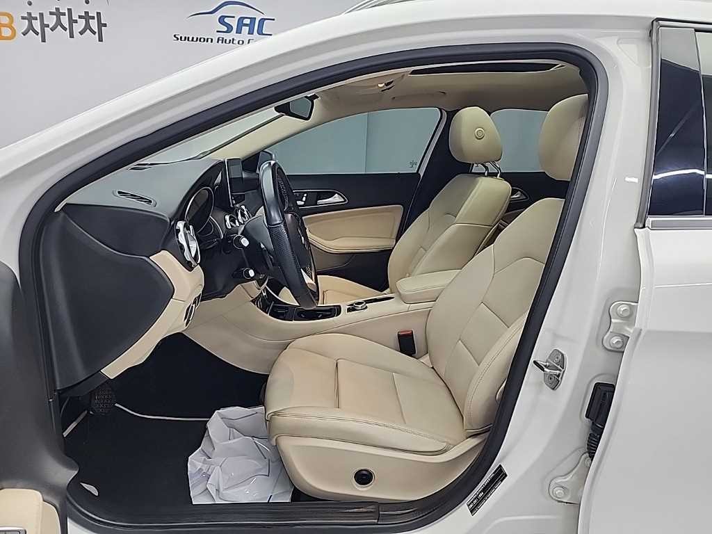벤츠 GLA 클래스 GLA클래스 X156 GLA220 프리미엄 이미지 12