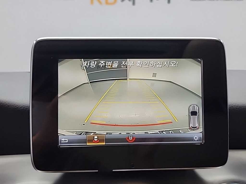 벤츠 GLA 클래스 GLA클래스 X156 GLA220 프리미엄 이미지 15