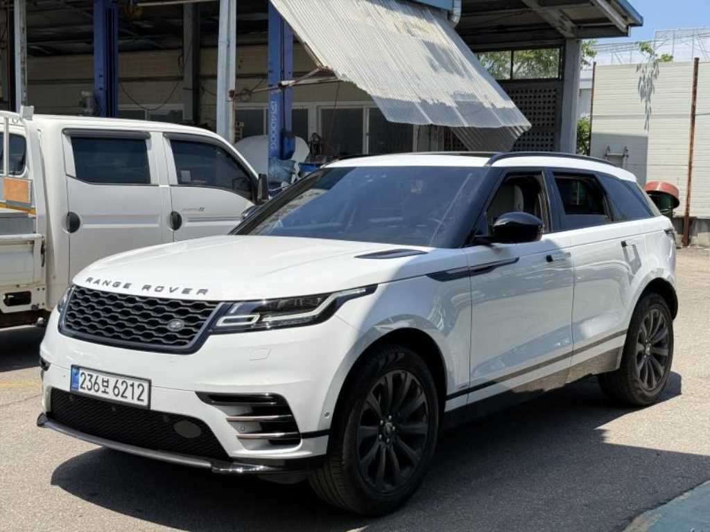 랜드로버 레인지로버 벨라 2.0 D240 R-다이나믹 SE 이미지 2