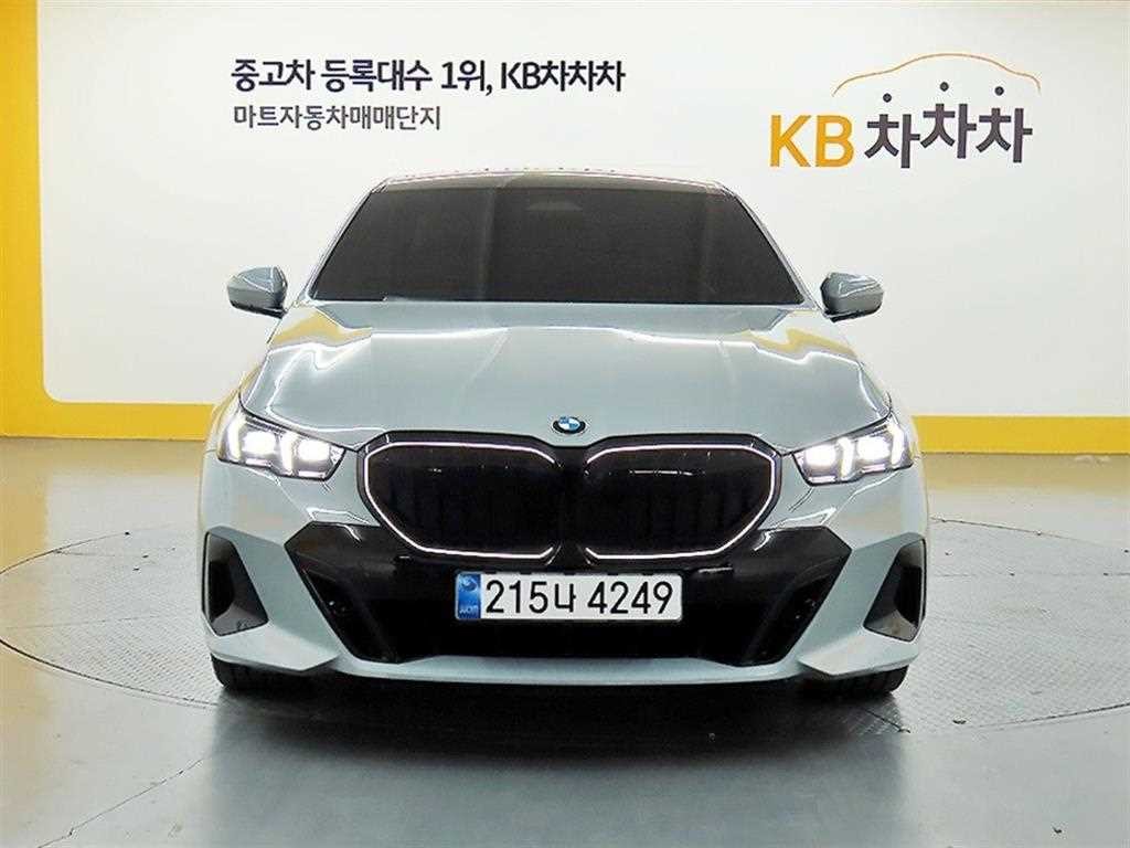 BMW 5시리즈 5시리즈 (G60) 530i xDrive M 스포츠 프로 스페셜 에디션 이미지 2