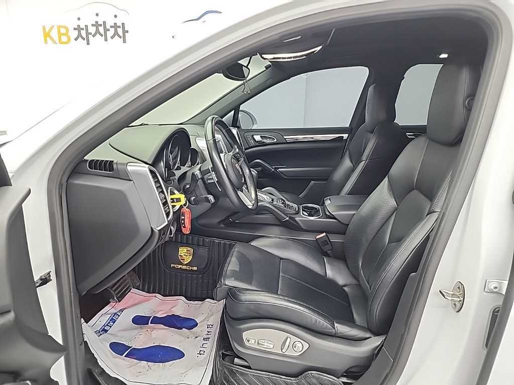 포르쉐 카이엔 뉴 카이엔 3.0 디젤 이미지 11