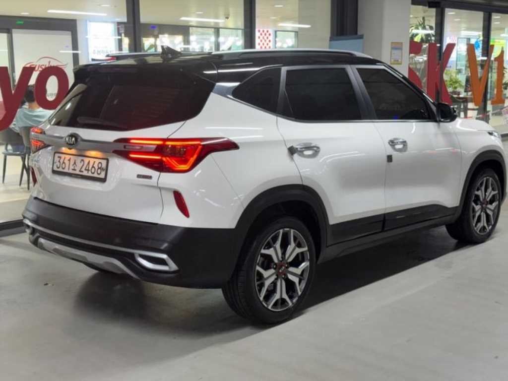 기아 셀토스 가솔린 1.6 터보 2WD 노블레스 이미지 4