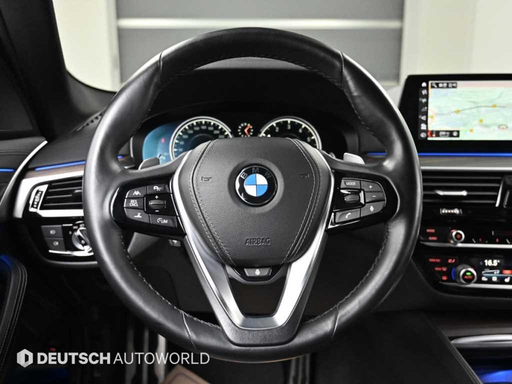 BMW 5시리즈 5시리즈 (G30) 530i M 스포츠 플러스 이미지 13